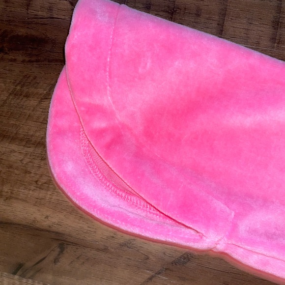 Ladies velour pink pjs by intimates size small - Picture 7 of 7